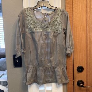 Capri USA gray studded embroidered top size S